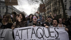Protestuesit marshojnë në Paris kundër reformës së pensioneve