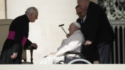 Papa Françesku shtrohet në spital