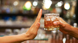 Pse largimi nga alkooli shton jetëgjatësinë – arsyet që duhet t’i dini