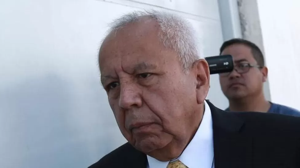 Shefi i autoritetit të migracionit të Meksikës akuzohet për zjarrin që mbyti 40 emigrantë