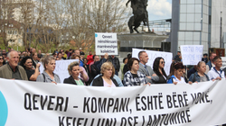 Protesta e sektorit privat nis me një minutë heshtje për punëtorët e vdekur në vendin e punës