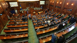 Pushteti e opozita fajësojnë njëra-tjetrën për mungesën e kuorumit në Kuvend