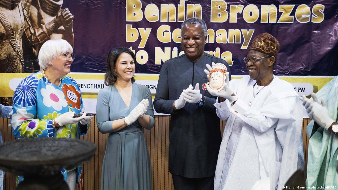 Kthimi i artefakteve nga Gjermania në Nigeri hap debat për pronësinë