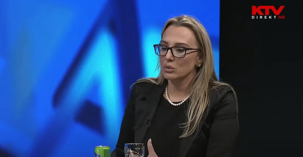 Veshall: Politika tenton ta fshehë çështjen e martesave të hershme