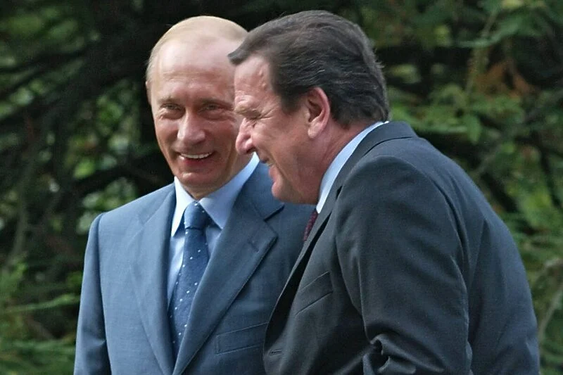 Ish-kancelari gjerman po hetohet për përfshirjen në pushtimin rus të Ukrainës