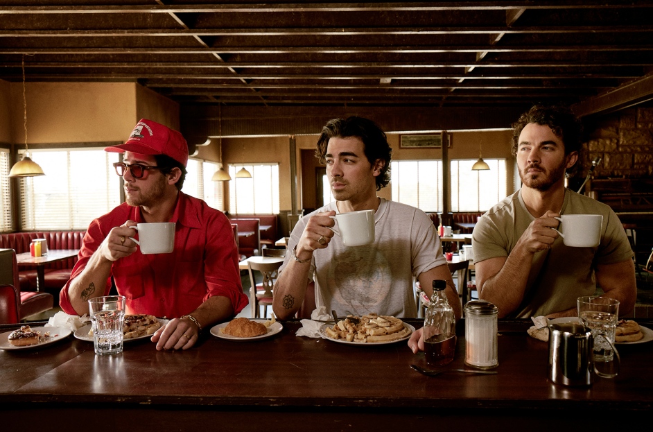 Rikthimi i “Jonas Brothers” me projektin e ri “The Album”