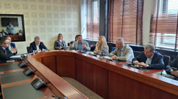 Kushtetuesja ende pa përgjigje për draftamendamentet për vettingun
