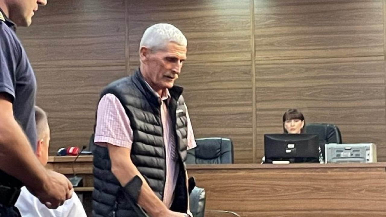 Naser Pajazitaj thotë se dikush ka gjuajtur me armë kah shtëpia e tij