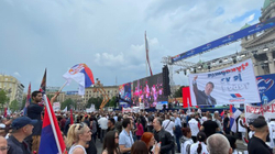 Në Beograd nis tubimi i mbështetësve të Vuçiqit