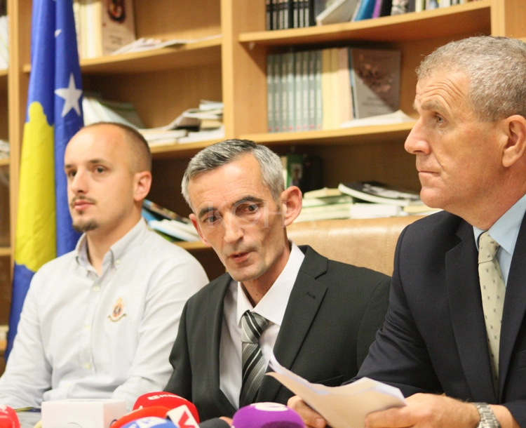 Kryetari i Zveçanit: Nuk do të dal në zyrë derisa të stabilizohet situata