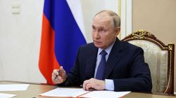 Putini nënshkruan ligjin që tërheq Rusinë nga Traktati për ndalimin e testeve bërthamore