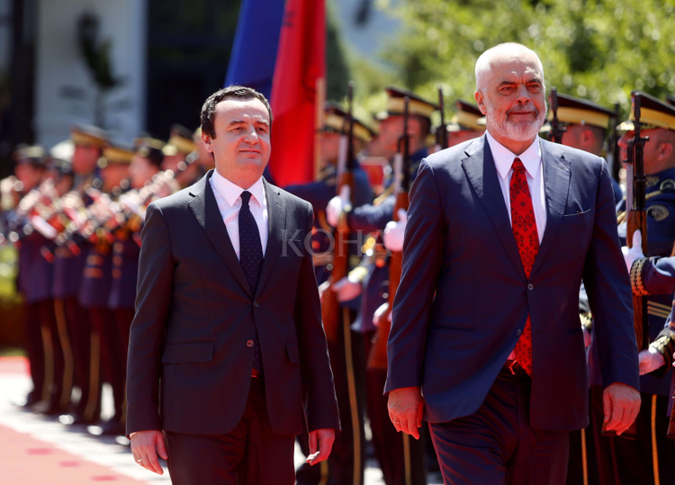 Rama paralajmëron “vizitë mbështetëse” në Kosovë pas pranimit të planit të BE-së