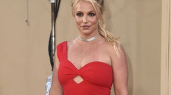 Britney Spears feston për suksesin që arriti libri i saj