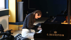 Pianistja Ibrahimi dëshmon talentin në “Debussy...”, gati për garën në Itali