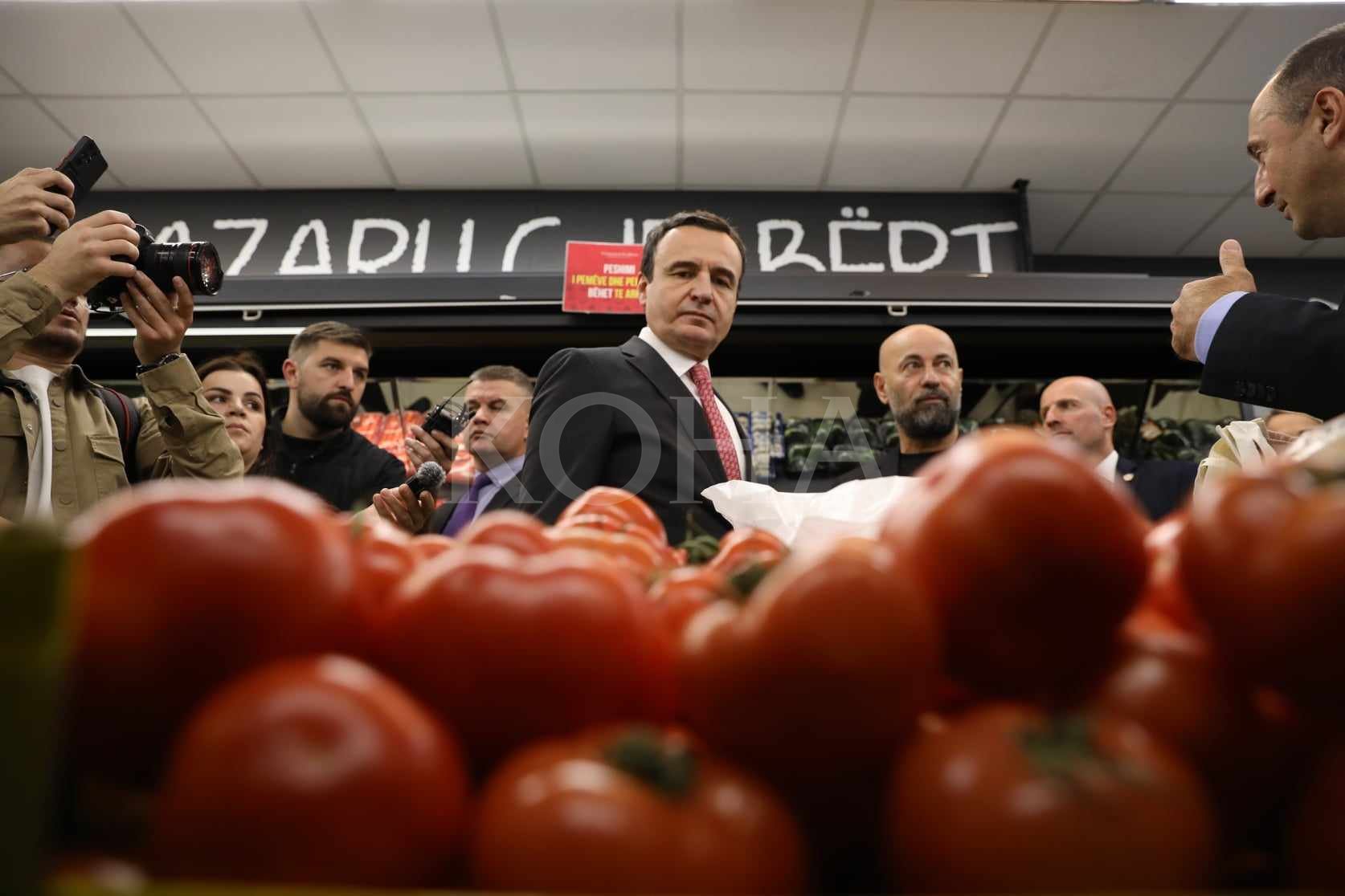 Kurti-qytetarëve: Merrni torba me vete për blerje të gjësendeve, mos përdorni qese të plastikës