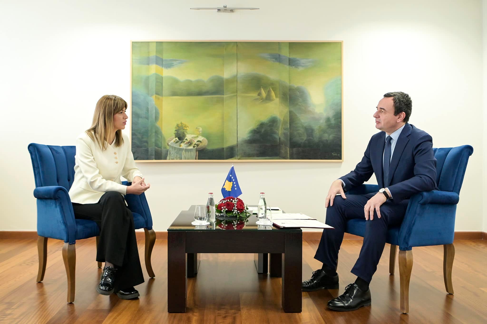 Haxhiu emërohet koordinatore kombëtare për mbrojtje nga dhuna në familje dhe ajo në baza gjinore