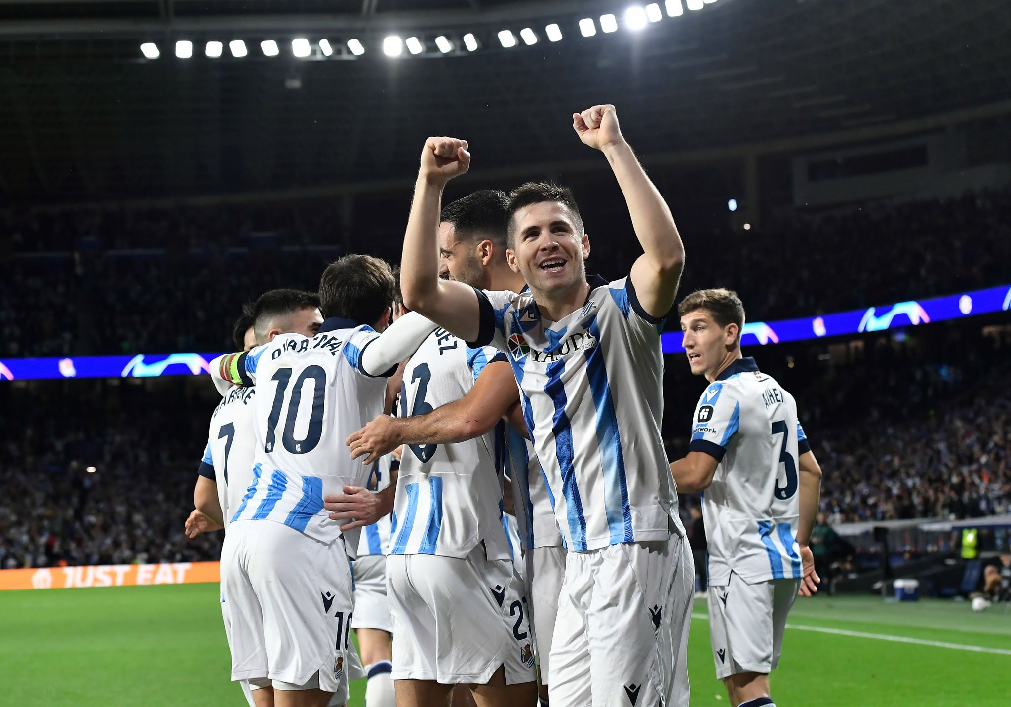 Real Sociedadi po dominon plotësisht ndaj Benficas