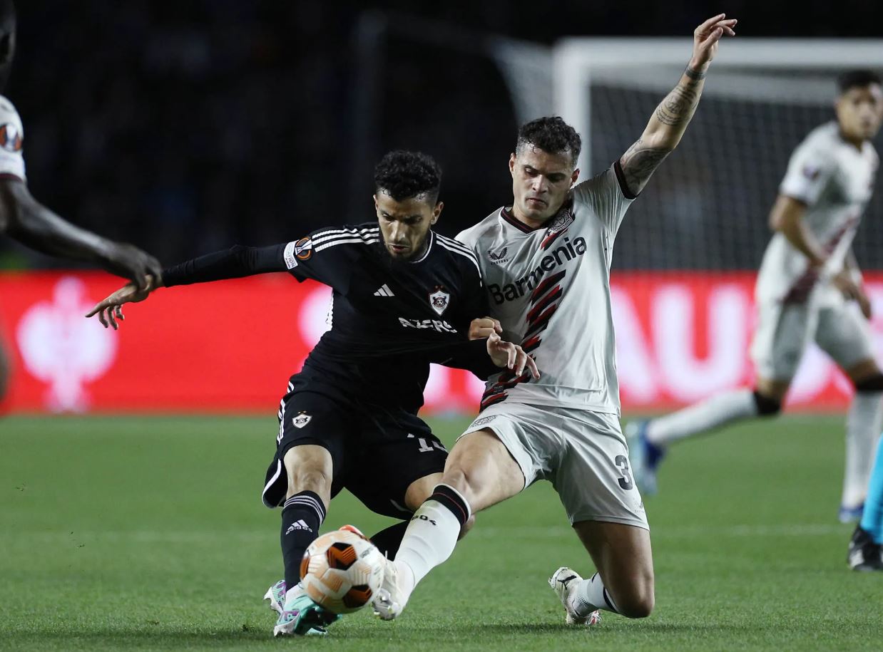 Leverkuseni siguron fazën nokaut, Xhaka shkëlqen sërish