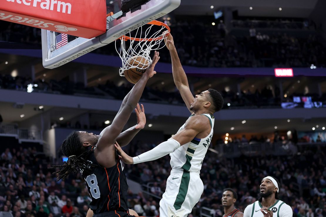Shkëlqen Antetokounmpo, por Milwaukee nuk fiton 
