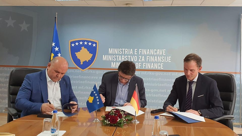 Ndahen edhe 13.2 milionë euro për trajtimin e ujërave të zeza në Prishtinë