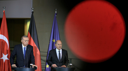 Erdogani në Berlin kritikon Gjermaninë: Vetëm borxhlinjtë mbrojnë Izraelin