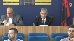 Podujeva i shpall disa prona me interes publik, në mënyrë që t’i shmangë nga privatizimi