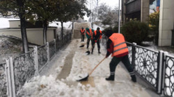 Nis lirimi i rrugëve nga bora e parë në Prishtinë ”