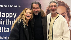 Rita Ora mbërrin në Kosovë për ta festuar ditëlindjen”