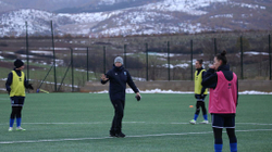 Futbollistet e Kosovës po përgatiten për fitore ndaj Bullgarisë