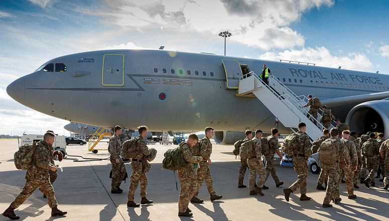 200 trupat britanike të NATO-s mbërrijnë në Kosovë
