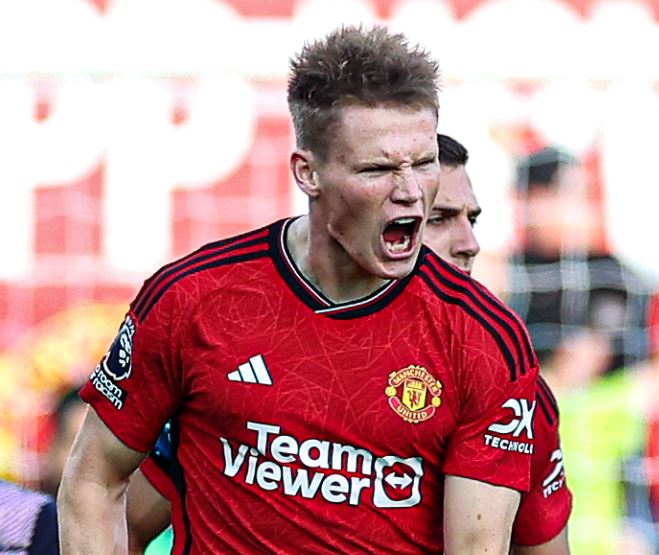 McTominay ia siguron fitoren dramatike Man. Unitedit