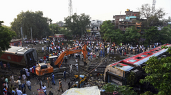 Katër të vdekur e dhjetëra të lënduar në një aksident hekurudhor në Indi