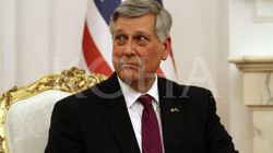 Ish-ambasadori Kossnett kritikon Perëndimin që s'e tërhoqi Serbinë nga Rusia