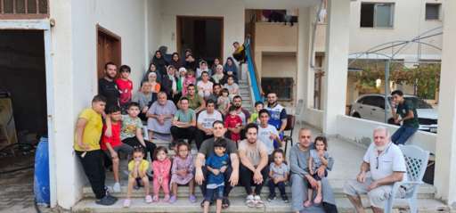 90 njerëz në një shtëpi – lufta e bllokon familjen irlandeze në Gaza