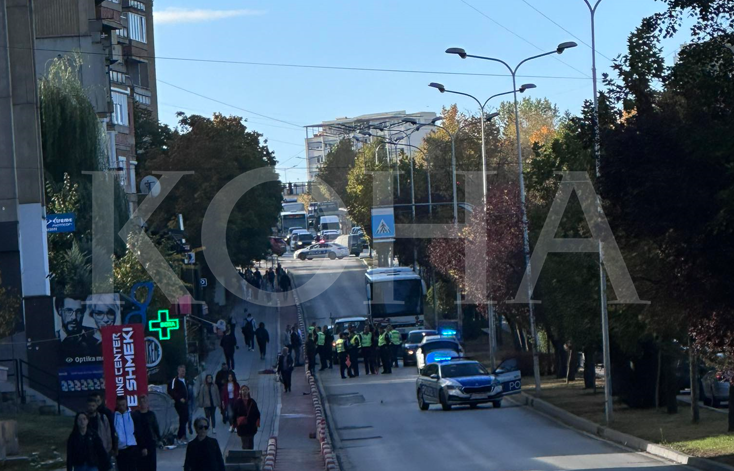 Goditet nga vetura një këmbësore në Prishtinë