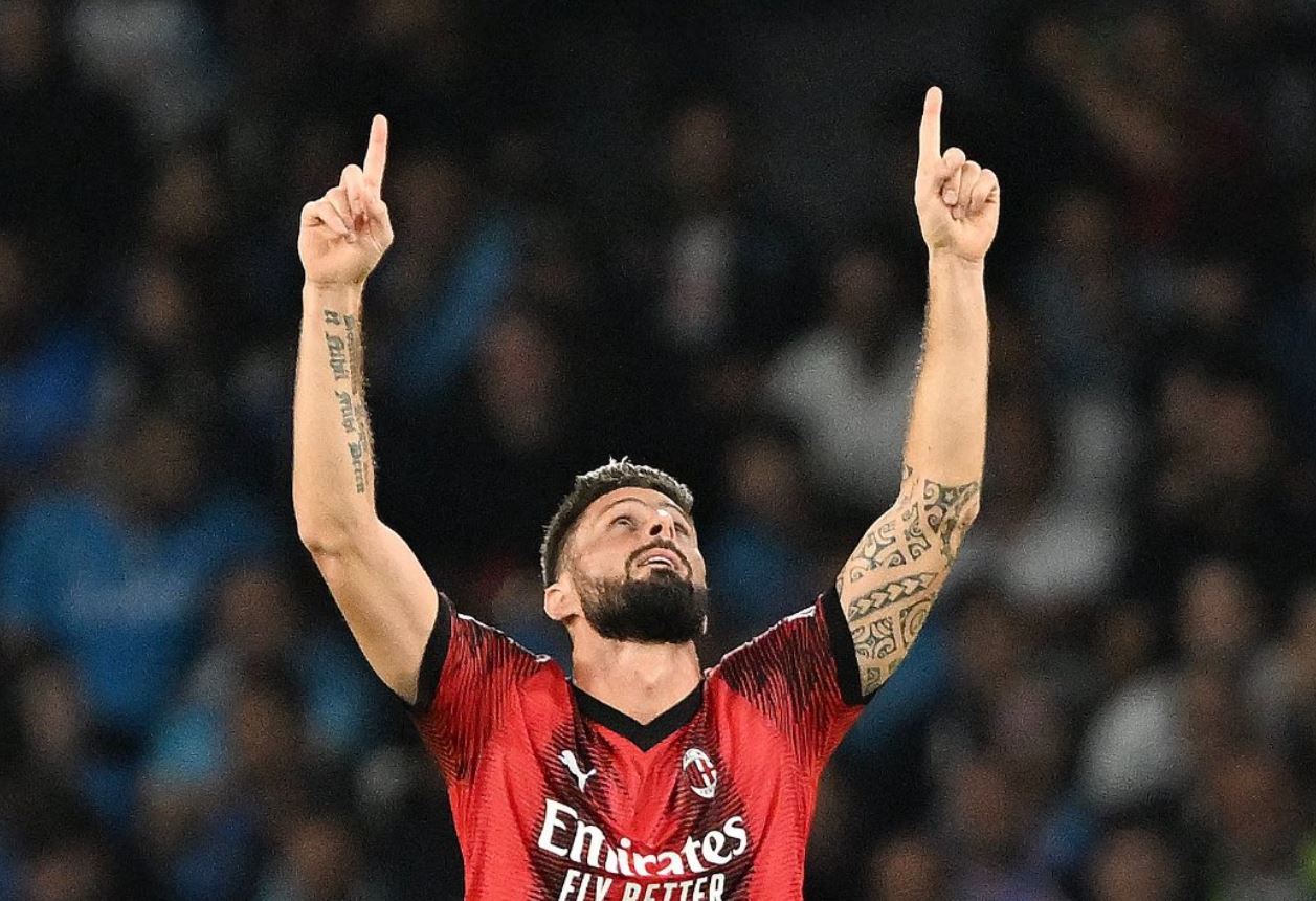 Dy golat e Giroud nuk mjaftojnë, barazim për Milanin në Napoli