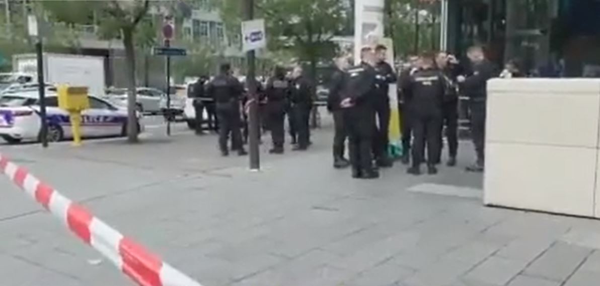 Policia në Paris qëllon gruan me hixhab nga “frika për sigurinë”