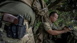 Ukraina raporton për thyerje të mbrojtjes ruse në jug