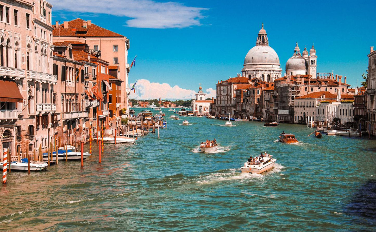 Fluks i madh i turistëve, hyrja në Venecia do të bëhet me pagesë