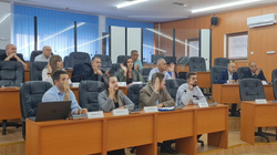 Me votat e asamblistëve opozitarë shkarkohet kryesuesi i Kuvendit Komunal në Shtime