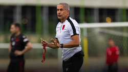 Sylvinho ka bërë të gjithë për vete