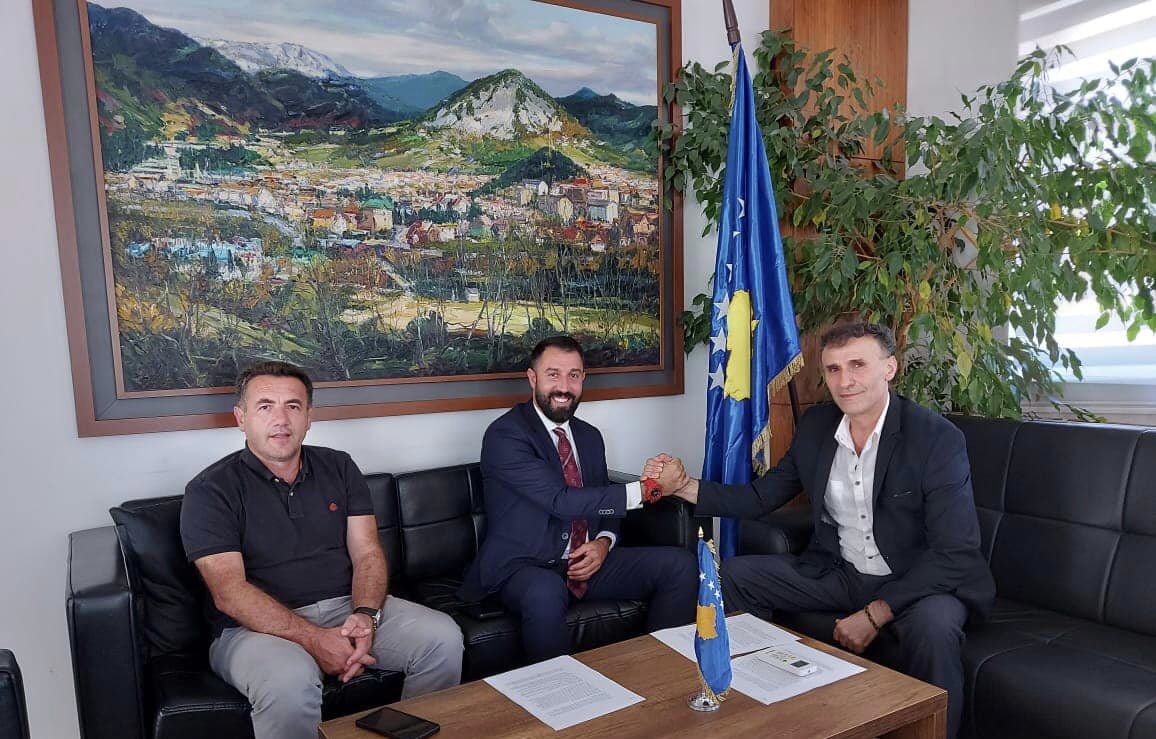 Ministri Krasniqi takon Hetemin, flasin për zhvillimin ekonomik