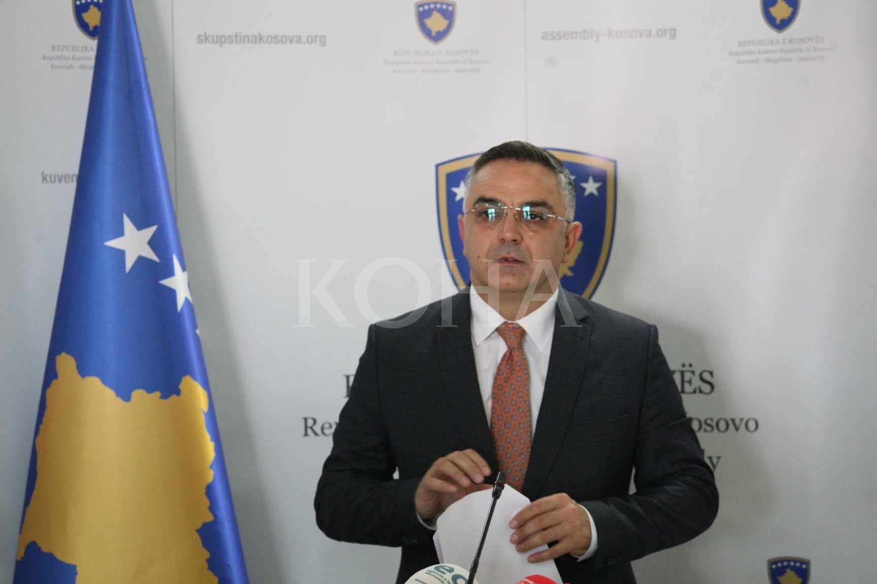 Tahiri: Kurti është bërë humorist, e ka humbur fuqinë politike