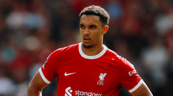 Alexander-Arnold me kontratë të re te Liverpooli