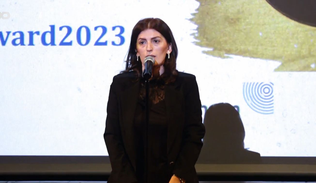 Ramaj e KOHËS merr çmim për hulumtimin e keqpërdorimeve në Fondin e Sigurimeve Shëndetësore