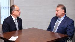 Begaj takon Escobarin, kërkohet zbatimi i Marrëveshjes së dakorduar Kosovë-Serbi