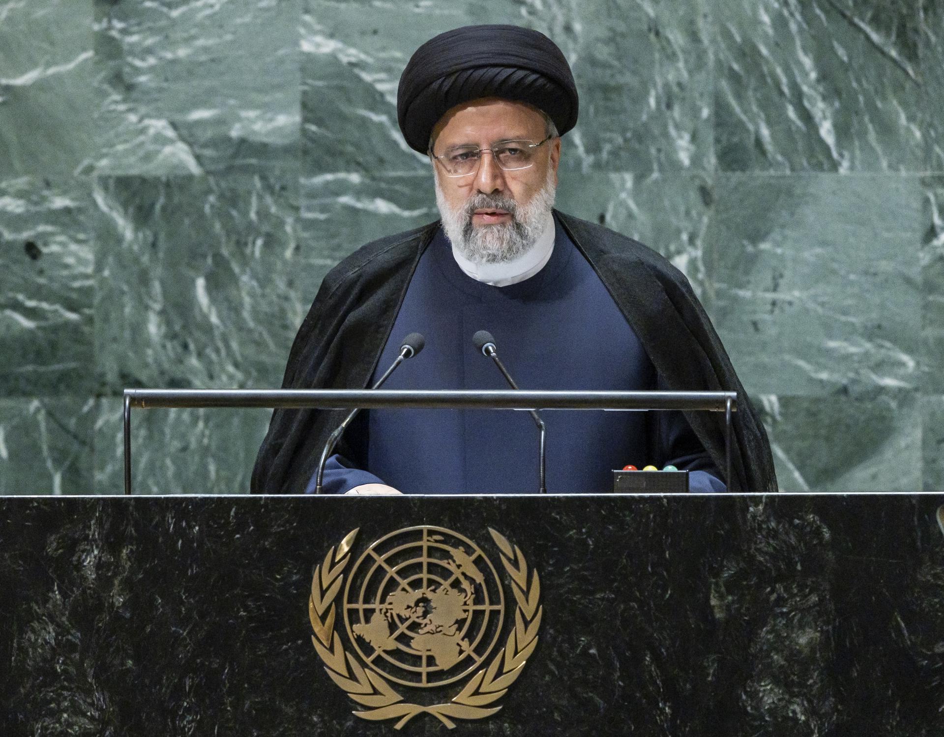 Raisi kërkon që SHBA-ja të demonstrojë se dëshiron të kthehet në marrëveshjen bërthamore