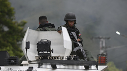 Venezuela rimerr kontrollin e burgut që kishte pishinë e klub nate