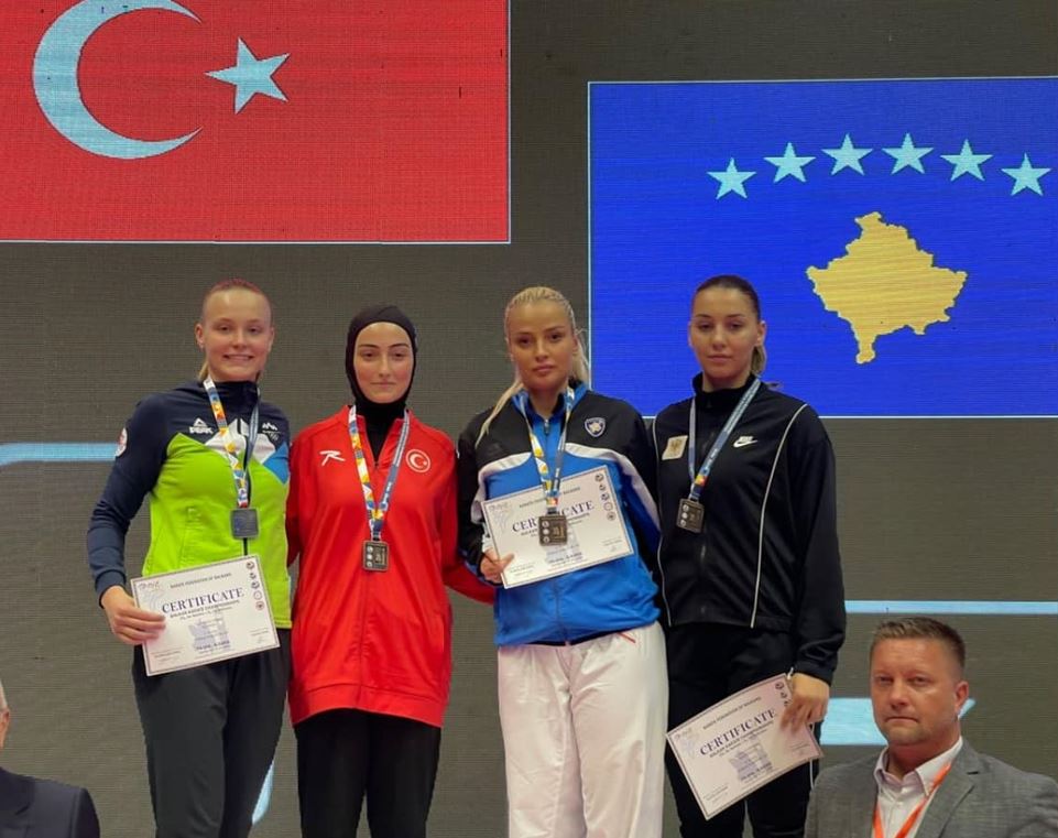 Një medalje për Kosovën në ditën e parë të Ballkanikut në karate