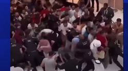 Massive beating in Dubai, while citizens try to buy the new iPhone 15